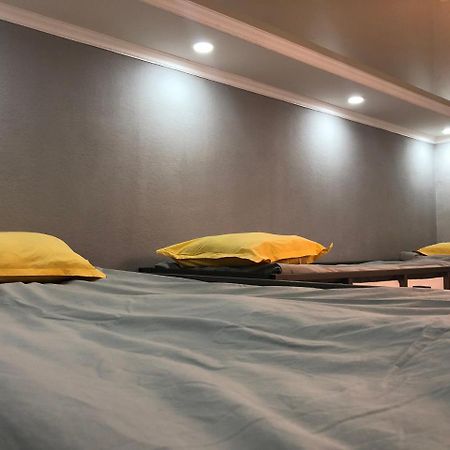 Flow Hostel Бишкек Екстериор снимка