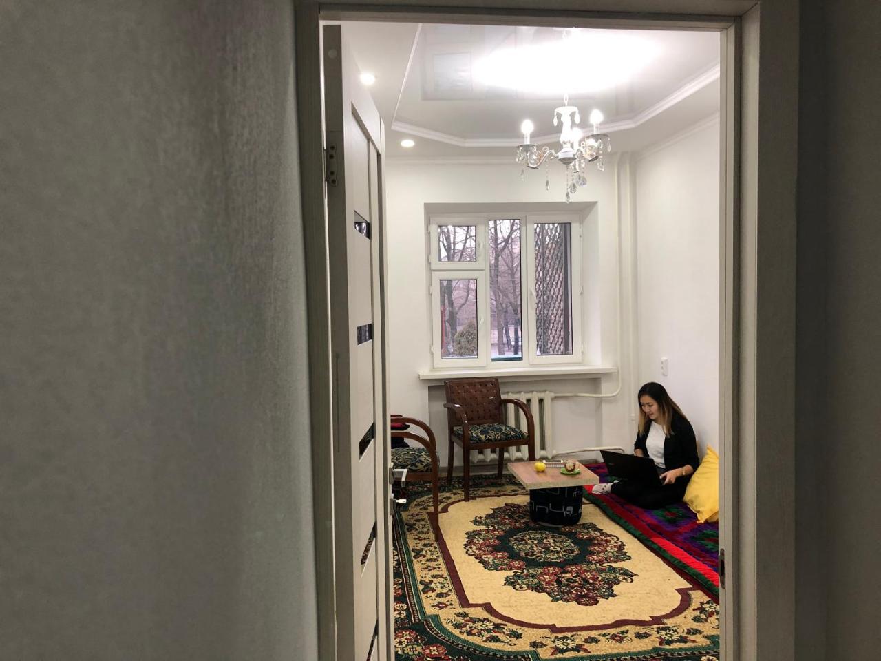 Flow Hostel Бишкек Екстериор снимка